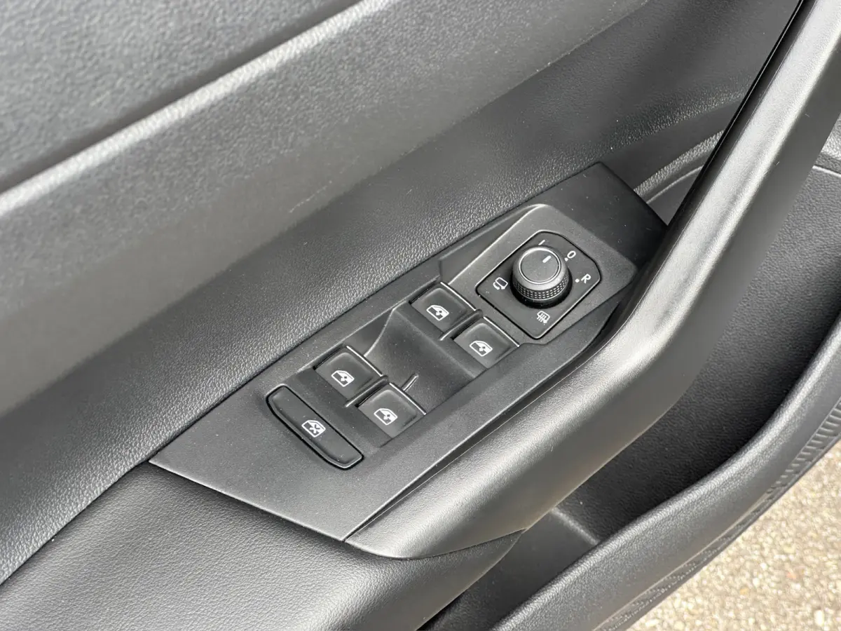 1.0 TSI DSG 115pk Goal | Camera | Trekhaak | Climate | Stoelverwarming | Navi | 4-Season banden | Rijklaar incl. garantie