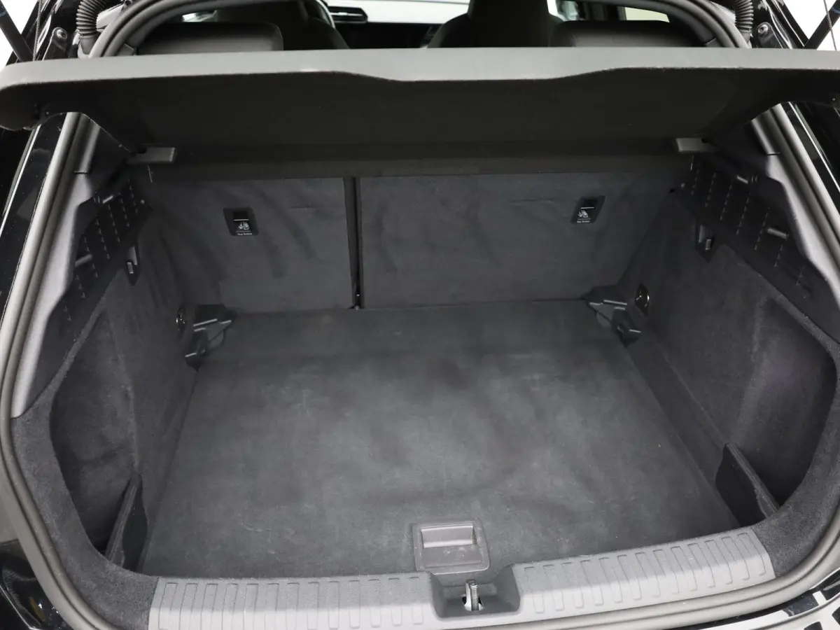 35 TFSI 150Pk Business edition | Adapt. Cr. | 18'' | Stoelverwarming | Prijs Rijklaar!!