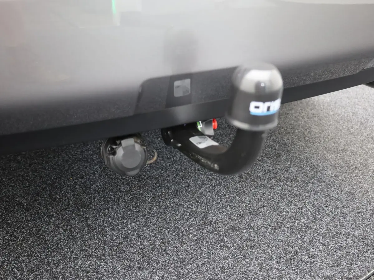 2.5 Hybrid Executive | Bear Lock | Memory Seat | 360 camera | Elk. A-klep | Trekhaak afnb. | BSM | Prijs Rijklaar!!
