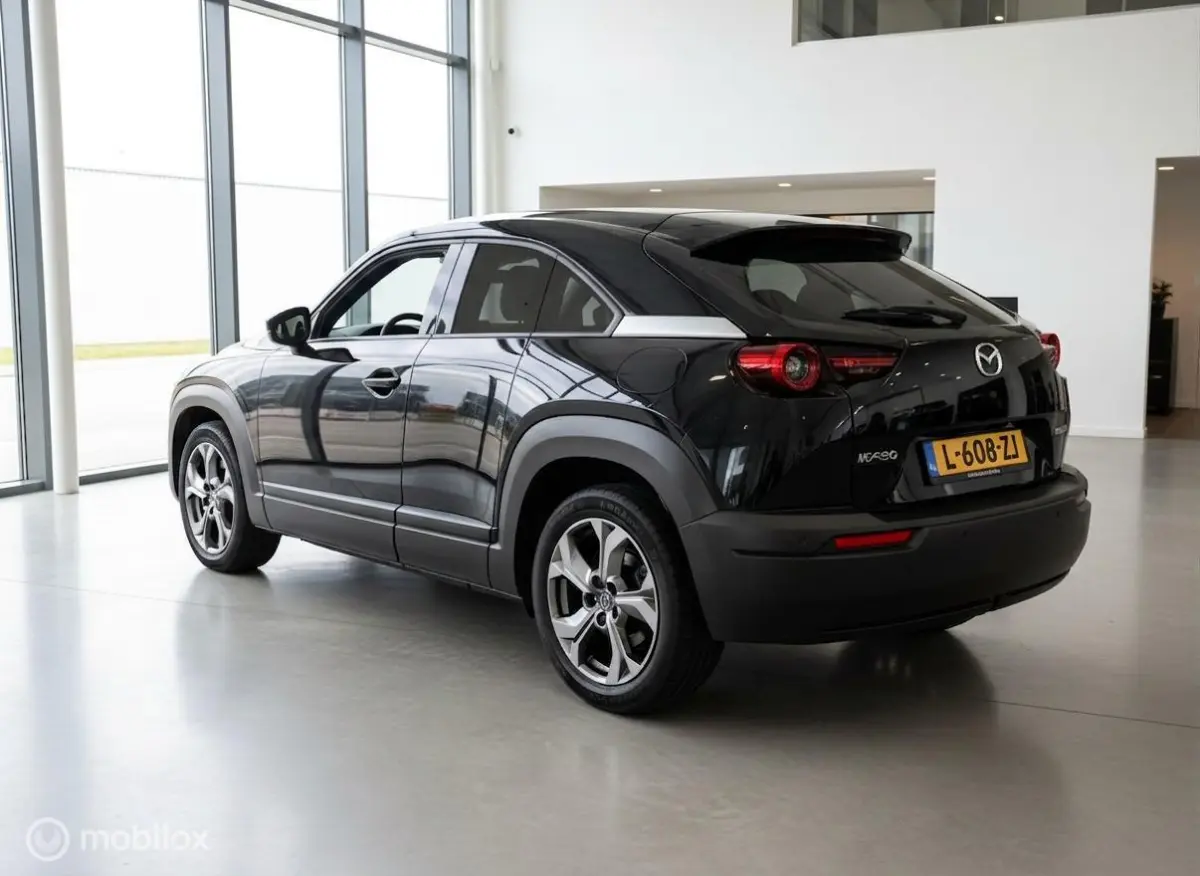 e-SkyActiv 145 | 36 kWh | SOH 91% | Interieurpakket | Half Leder | HUD