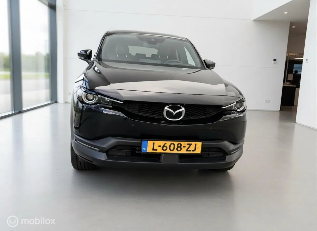 e-SkyActiv 145 | 36 kWh | SOH 91% | Interieurpakket | Half Leder | HUD