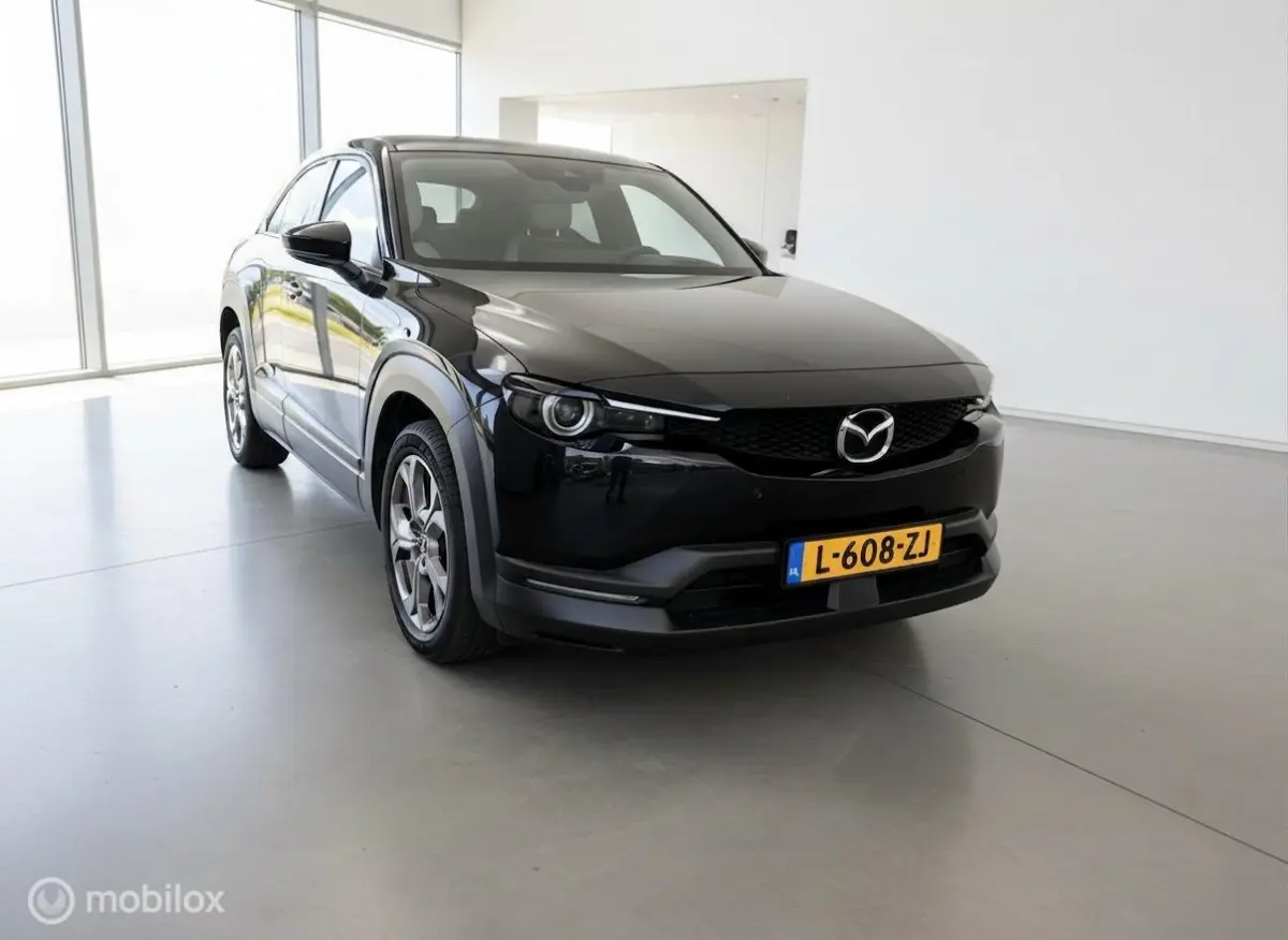 e-SkyActiv 145 | 36 kWh | SOH 91% | Interieurpakket | Half Leder | HUD