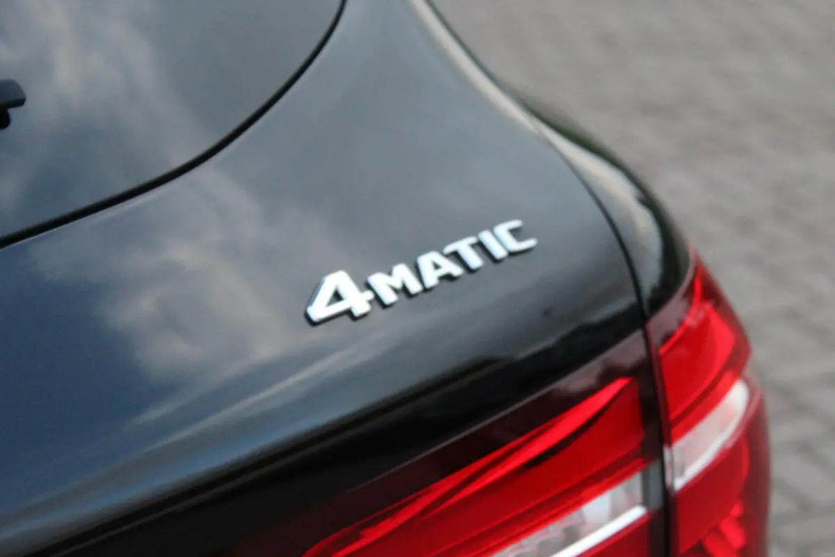 250 4MATIC Ambition