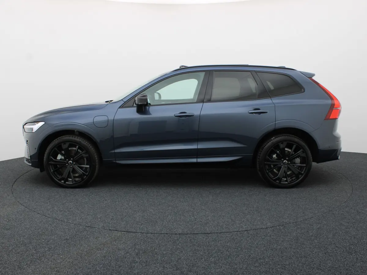 2.0 T6 Plug-in hybrid AWD Plus Dark | Trekhaak | Panodak | Dode Hoek | 360 Camera | Harman Kardon | Head Up | Elk. Klep | Prijs Rijklaar!!