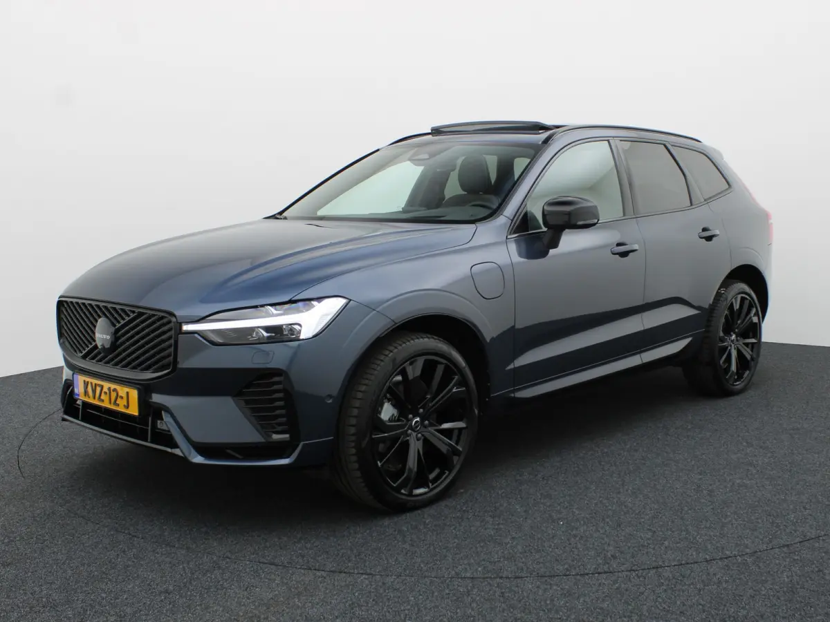 2.0 T6 Plug-in hybrid AWD Plus Dark | Trekhaak | Panodak | Dode Hoek | 360 Camera | Harman Kardon | Head Up | Elk. Klep | Prijs Rijklaar!!