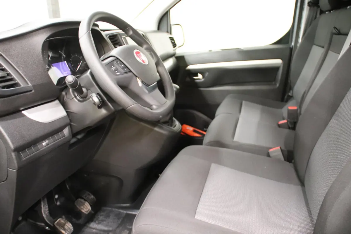 1.5 MULTIJET 120PK COMPACT BUSINESS Fiat Scudo 1.5 MULTIJET 120 COMPACT BUSINESS