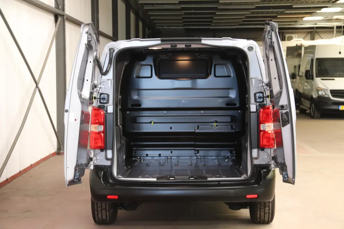 1.5 MULTIJET 120PK COMPACT BUSINESS Fiat Scudo 1.5 MULTIJET 120 COMPACT BUSINESS