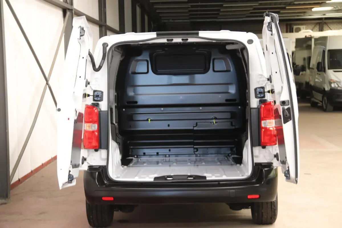 1.5 MULTIJET 120PK NAVIGATIE AIRCO Fiat Scudo 1.5 MULTIJET 120PK NAVIGATIE