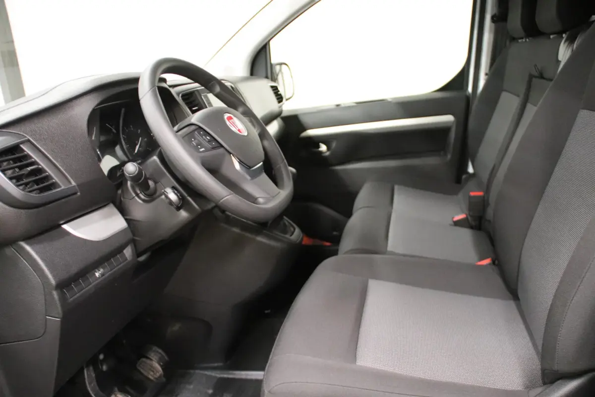 1.5 MULTIJET 120PK NAVIGATIE AIRCO Fiat Scudo 1.5 MULTIJET 120PK NAVIGATIE