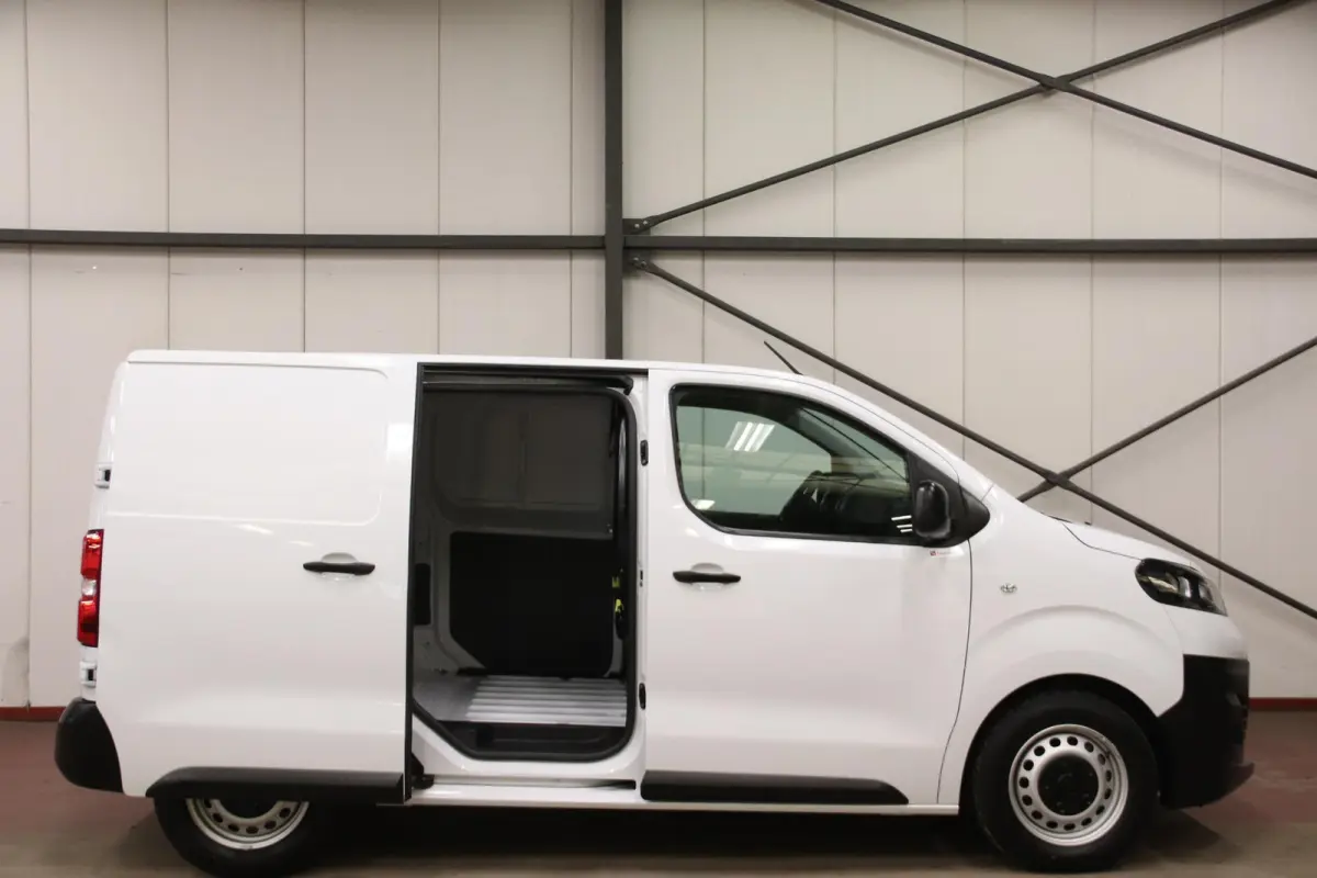 1.5 MULTIJET 120PK NAVIGATIE AIRCO Fiat Scudo 1.5 MULTIJET 120PK NAVIGATIE