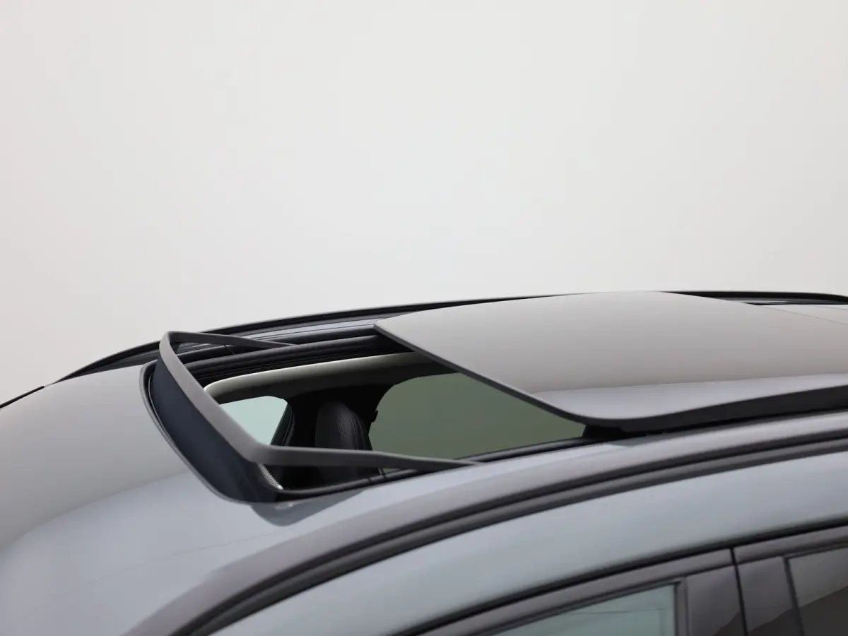 2.0 T8 Plug-in hybrid AWD Plus Dark | Trekhaak | Panodak | Dode Hoek | 360 Camera | Harman Kardon | Head Up | Elk. Klep | Prijs Rijklaar!!