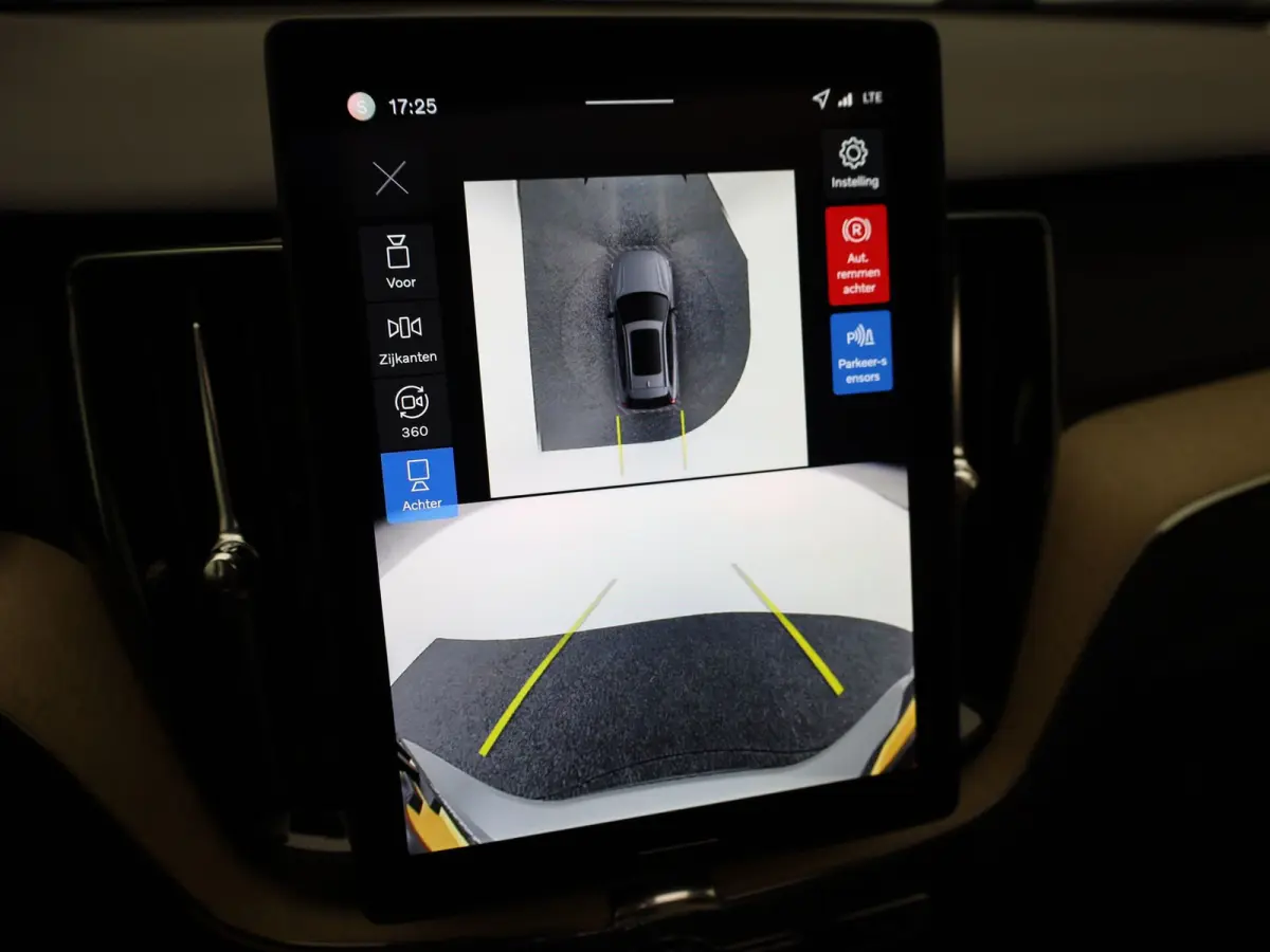 2.0 T8 Plug-in hybrid AWD Plus Dark | Trekhaak | Panodak | Dode Hoek | 360 Camera | Harman Kardon | Head Up | Elk. Klep | Prijs Rijklaar!!