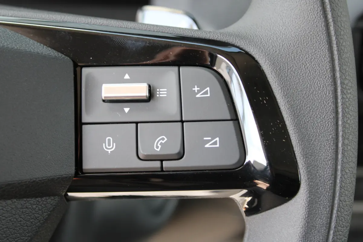 Standaard - Electric | Elektrisch bedienbare en verwarmde buitenspiegels | Exterieurpakket 3 | Multi-mode toggle (ECO, NORMAL, POWER)