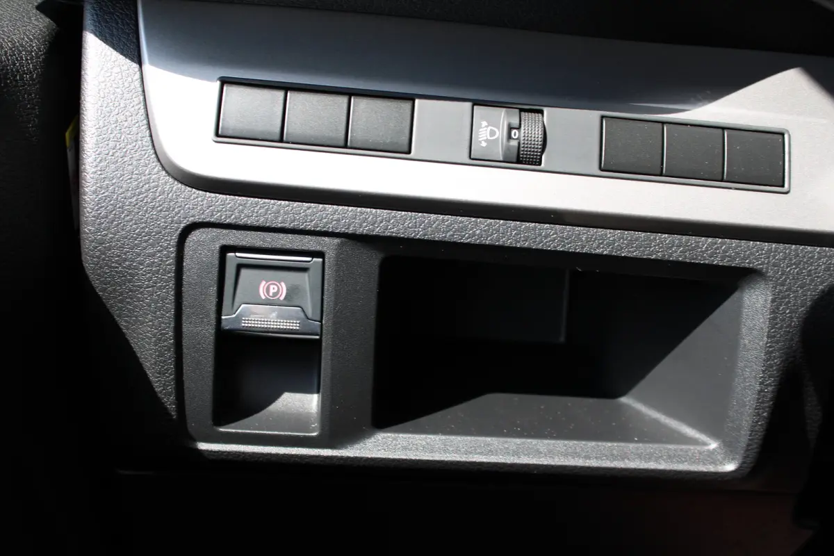 Standaard - Electric | Elektrisch bedienbare en verwarmde buitenspiegels | Exterieurpakket 3 | Multi-mode toggle (ECO, NORMAL, POWER)
