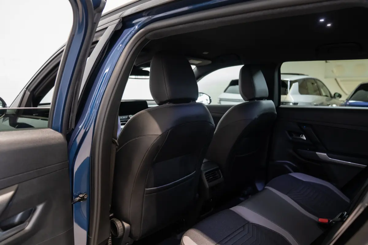 Summit | Privacy Glass