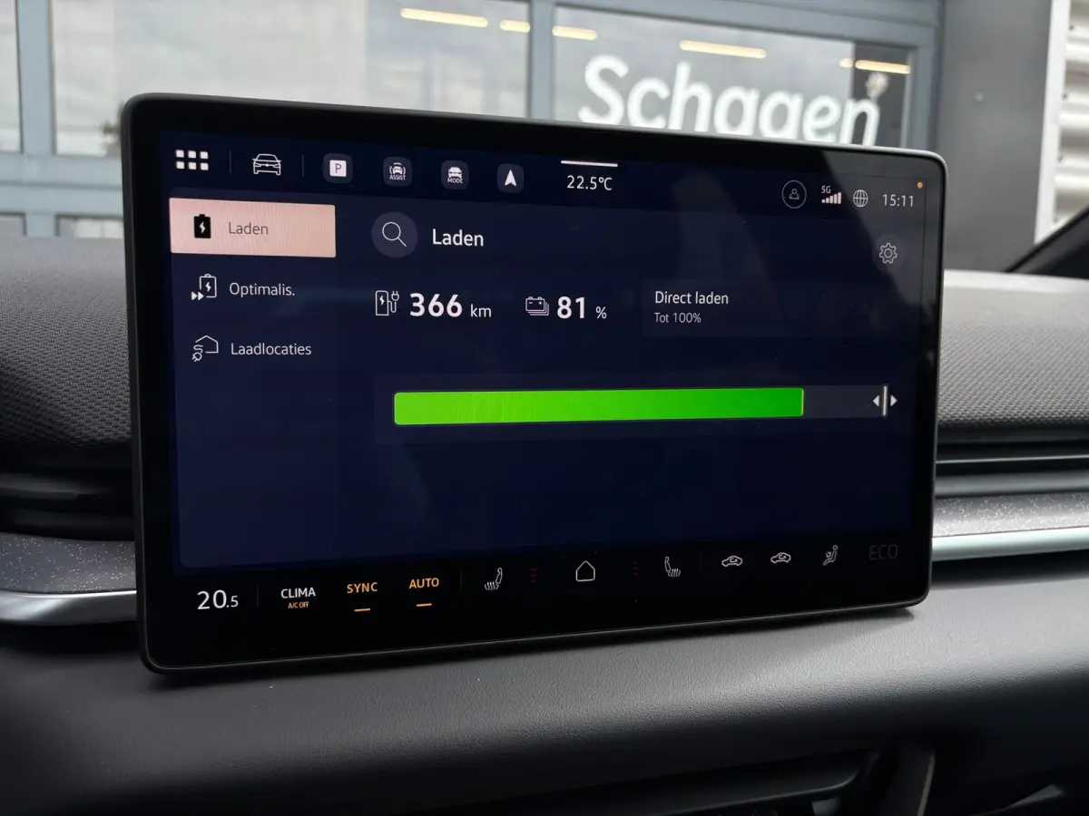 Life | Airconditioning automatisch, 2-zone (Climatronic) | Automatische afstandsregeling (Adaptive Cruise Control) | Buitenspiegels elektrisch instel-, verwarm- en inklapbaar
