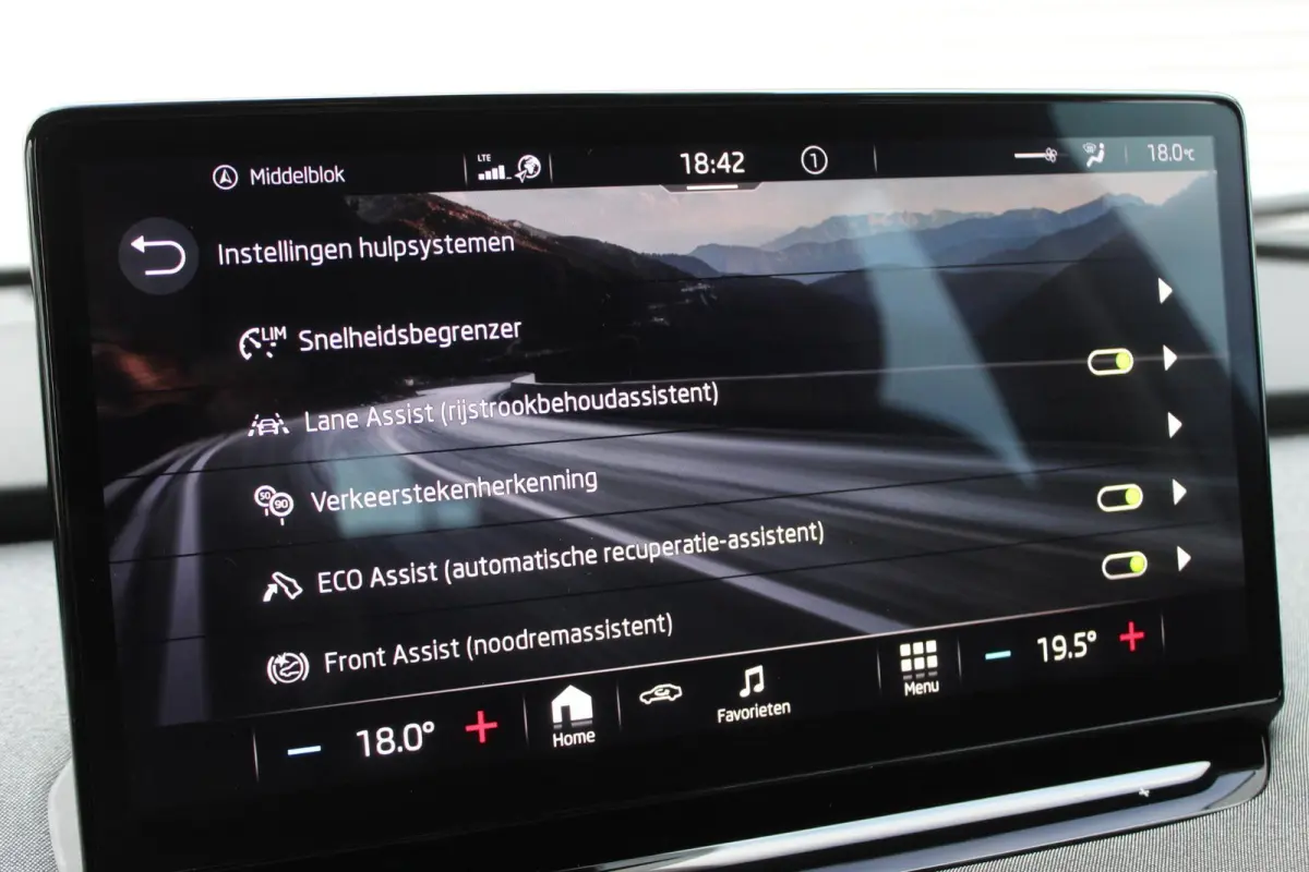 60 Camera/Carplay/Led/Climat/ SOH 95,7%