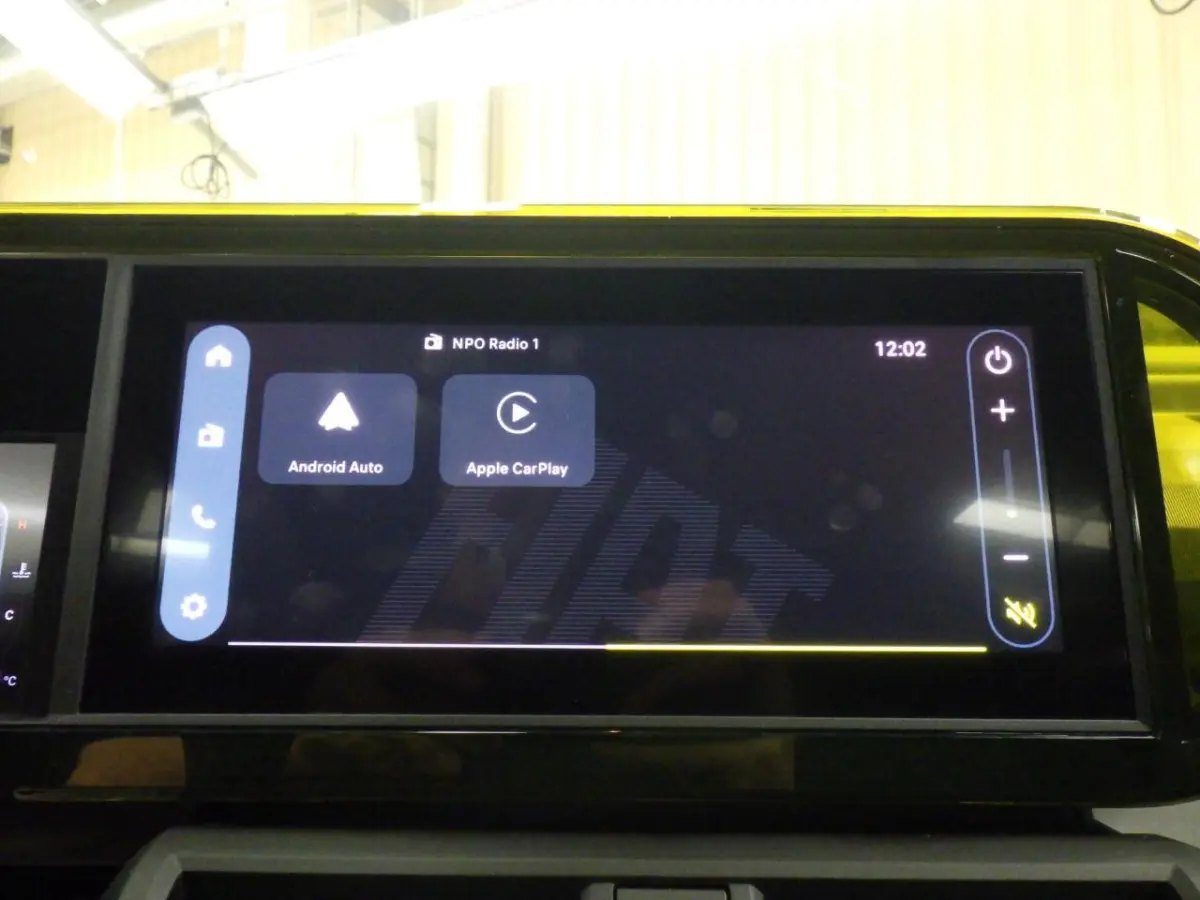 1.2 Hybrid ICON | Tot 8 Jaar Garantie | Apple Carplay & Android Auto | Parkeersensoren | Cruise Controle | Bluetooth |