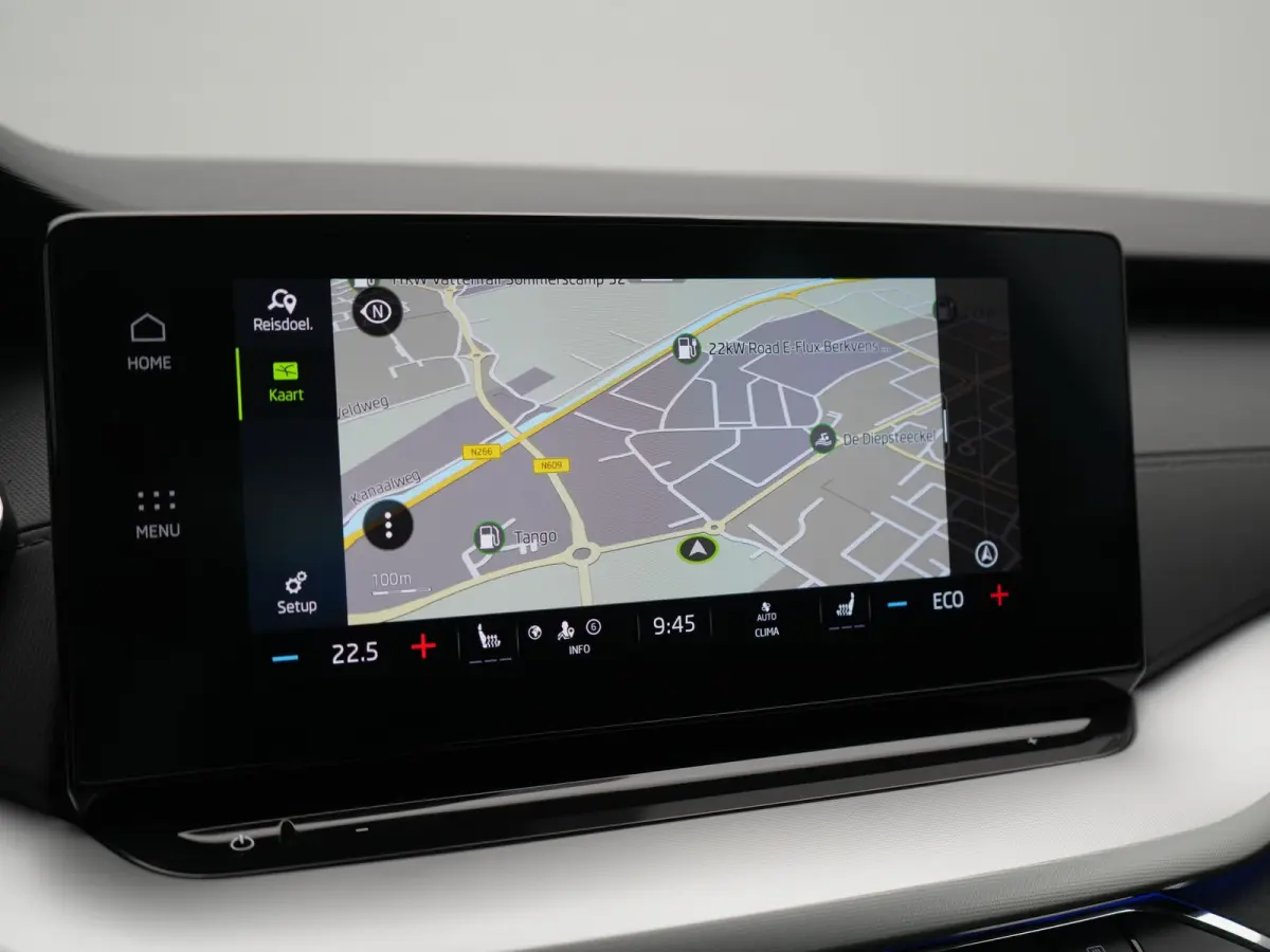 1.4 TSI iV Business Edition PHEV 204pk Dealer O.H | Trekhaak Af Fabriek | Adaptive Cruise | Camera | Stoelmassage | Sportstoelen & Stuur Verwarmd | Keyless | Sfeerverlichting | Crystal LED |