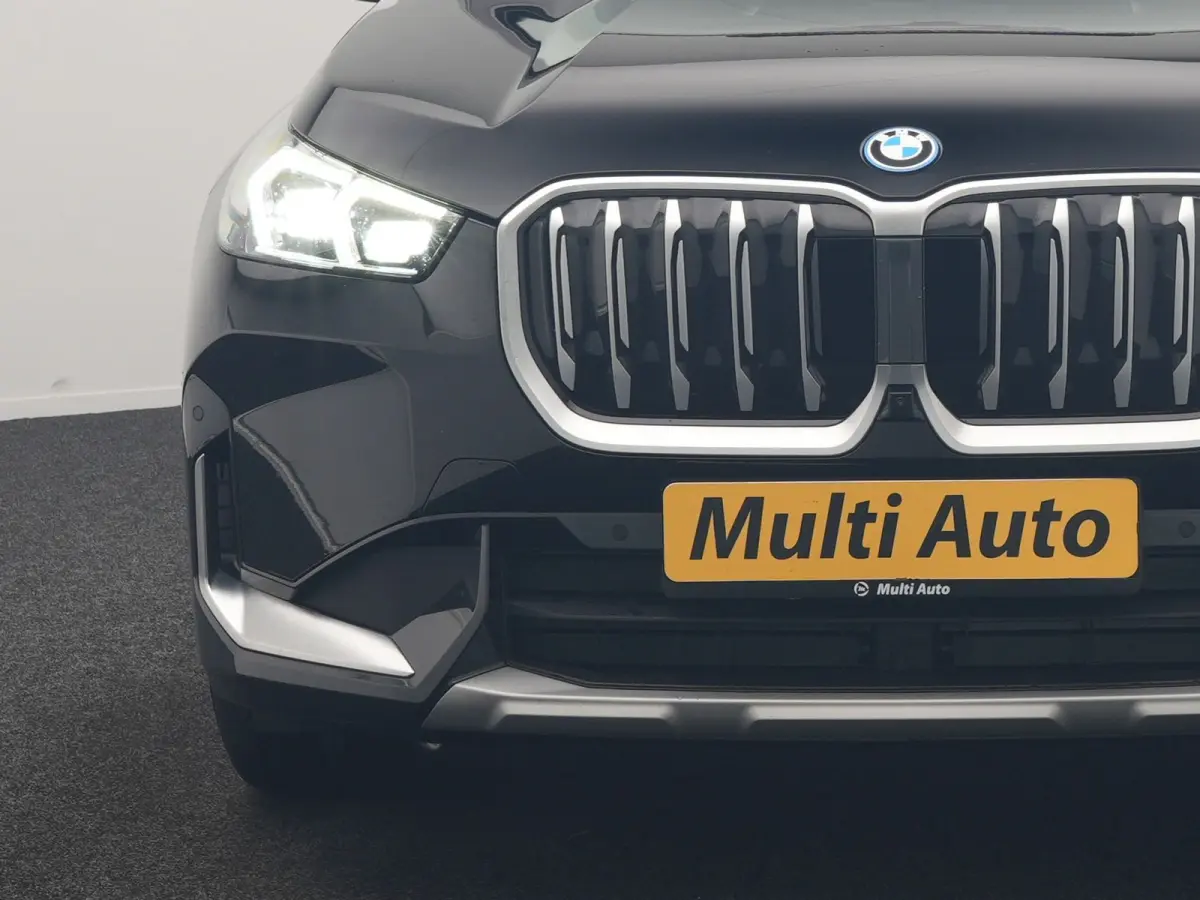xDrive30 X Line 67 kWh 313pk Dealer O.H. | Trekhaak Af Fabriek | Panodak | Head Up | Adaptive Cruise | 360 Camera | Harman / Kardon | Lederen Sportstoelen Massage & Memory | Keyless | Sfeerv