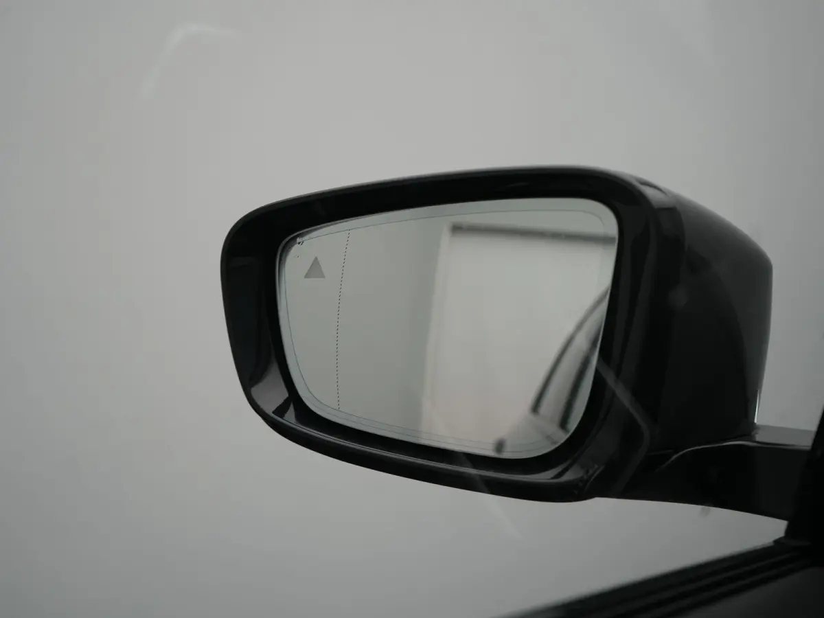 320e Facelift 204pk PHEV Dealer O.H. | Dravitgrau metallic | Head Up | Camera | Widescreen Navi | Stoelverwarming | Apple Carplay | Blis | Adaptive LED | Park Assist | DAB | Plug In Hybrid |