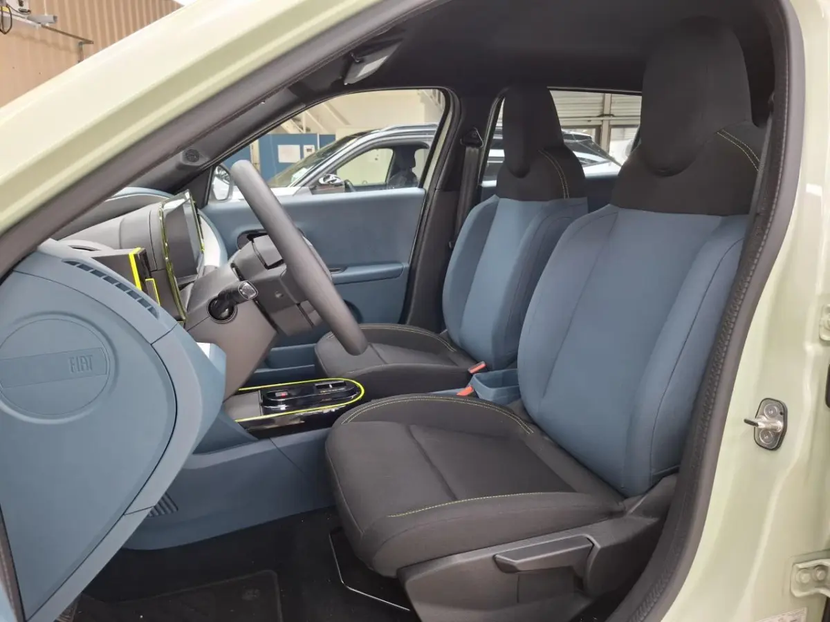 1.2 Hybrid ICON | Tot 8 Jaar Garantie | Apple Carplay & Android Auto | Parkeersensoren | Cruise Controle | Bluetooth |