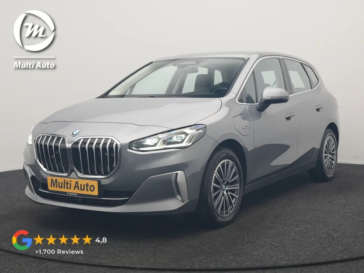 225e xDrive Luxury Line PHEV 245pk Dealer O.H. | Trekhaak Af Fabriek | Adaptive Cruise | 360 Camera | Head Up | Lederen Sportstoelen Verwarmd | Sfeerverichting | Keyless | Blis | Apple Carpl