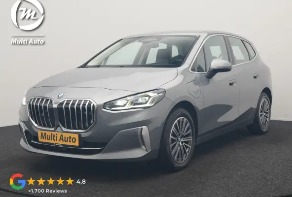 225e xDrive Luxury Line PHEV 245pk Dealer O.H. | Trekhaak Af Fabriek | Adaptive Cruise | 360 Camera | Head Up | Lederen Sportstoelen Verwarmd | Sfeerverichting | Keyless | Blis | Apple Carpl