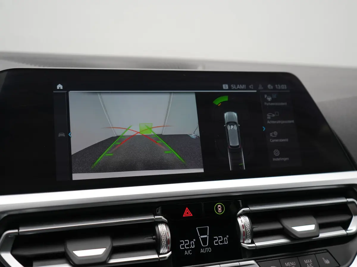 320e xDrive M Sport PHEV Dealer O.H. | Camera | Alcantara Sportstoelen & Stuur Verwarmd | Sfeerverlichting | Keyless | Blis | Apple Carplay | Navigatie | DAB | 18"L.M | Plug In Hybrid |