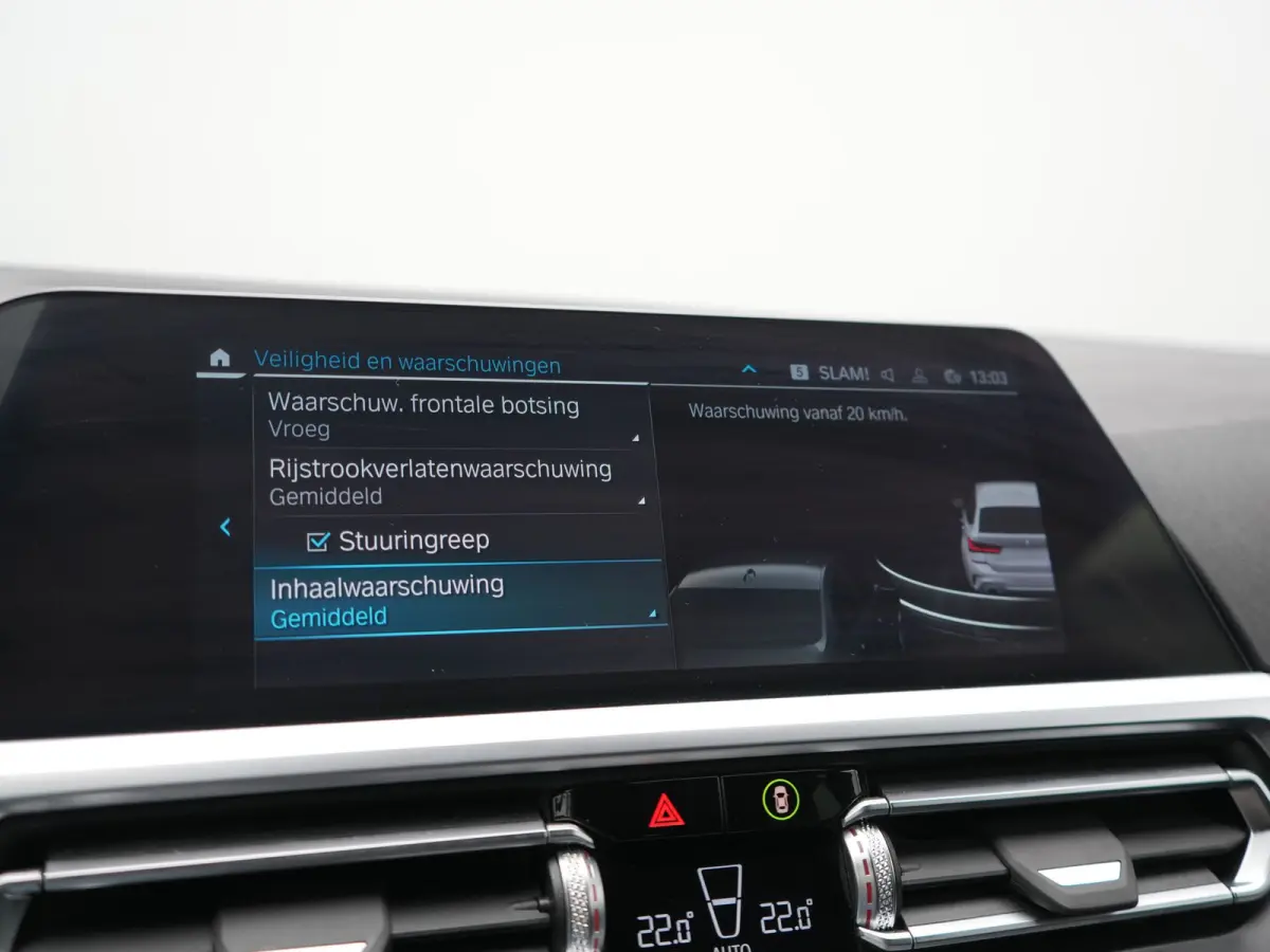 320e xDrive M Sport PHEV Dealer O.H. | Camera | Alcantara Sportstoelen & Stuur Verwarmd | Sfeerverlichting | Keyless | Blis | Apple Carplay | Navigatie | DAB | 18"L.M | Plug In Hybrid |