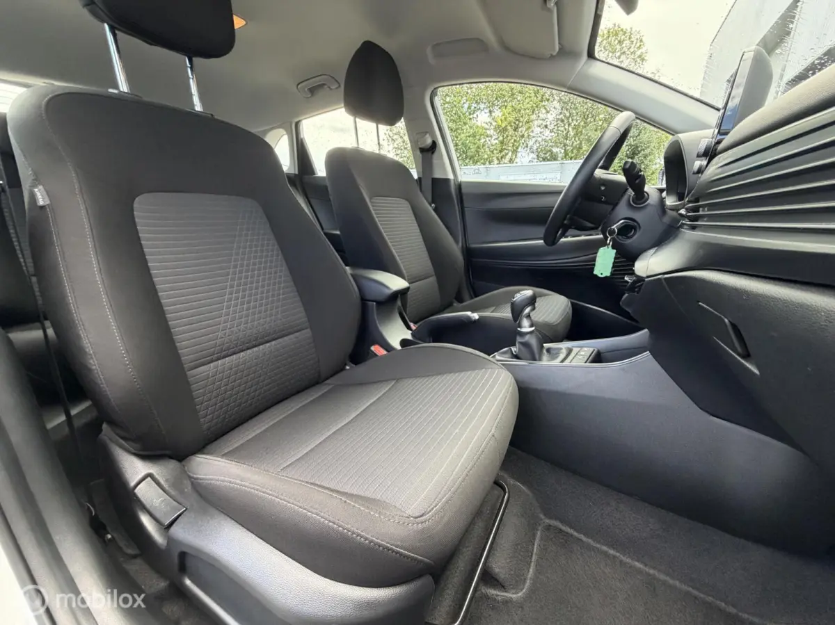 1.0 T-GDI Comfort 2022 / Carplay / Stoelverwarming / Camera / Digitale cockpit / Trekhaak / NAP