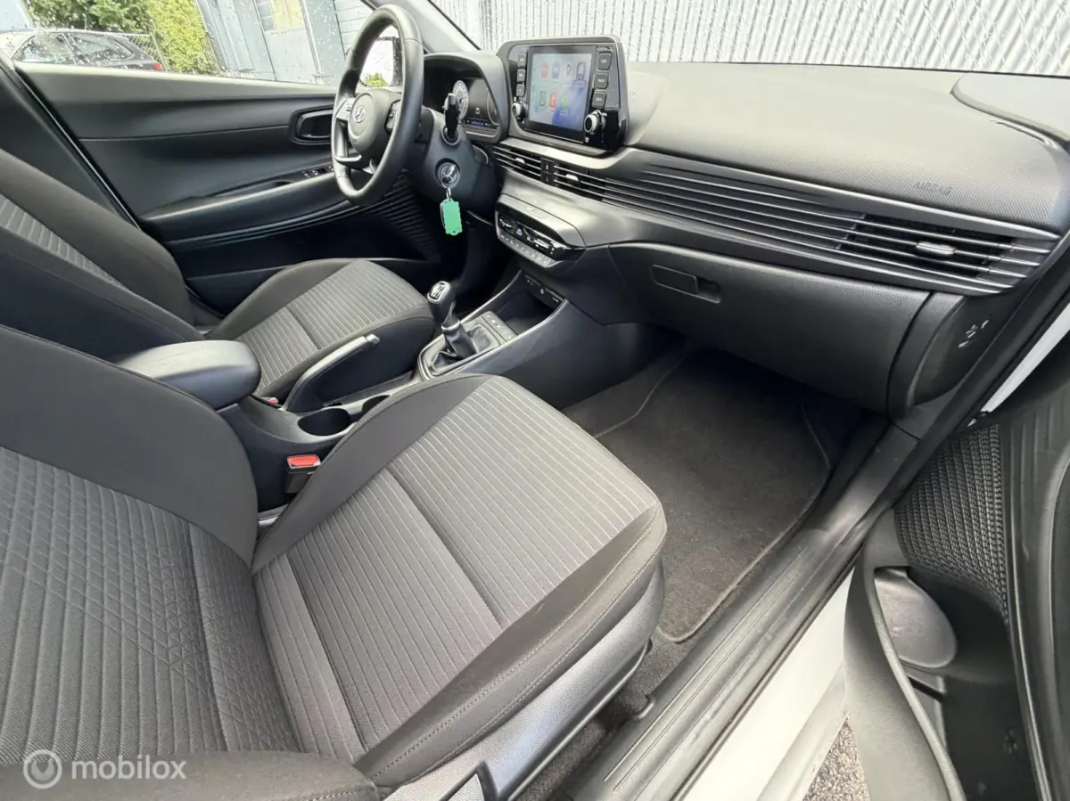 1.0 T-GDI Comfort 2022 / Carplay / Stoelverwarming / Camera / Digitale cockpit / Trekhaak / NAP
