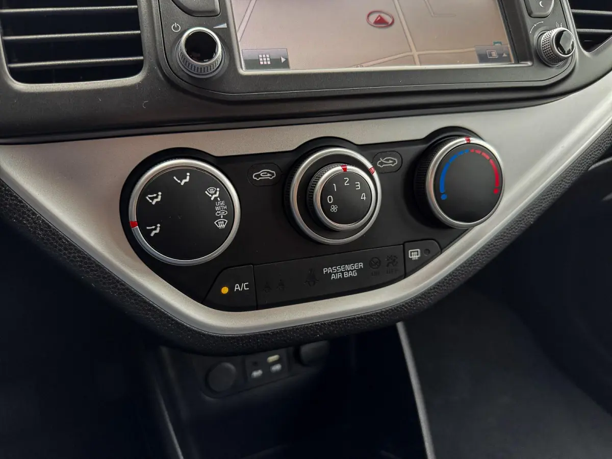 1.0 CVVT EconomyPlusLine ✅ Camera ✅ Navi ✅ Airco