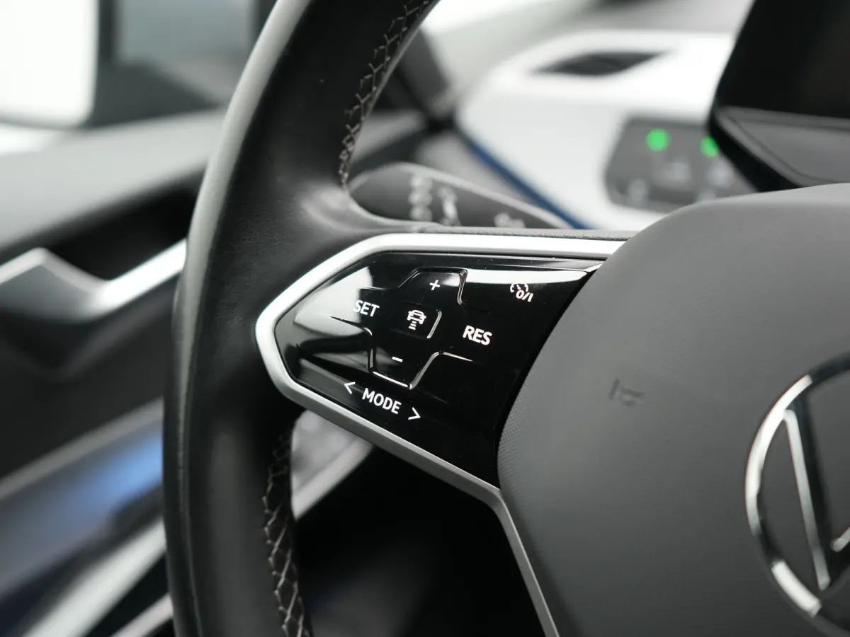 Pro S 77 kWh 204pk Dealer O.H. | Adaptive Cruise | Camera | Warmtepomp | Keyless | Stuur Verwarmd | Sfeerverlichting | Apple Carplay | DAB | 19"L.M | Park Assist |