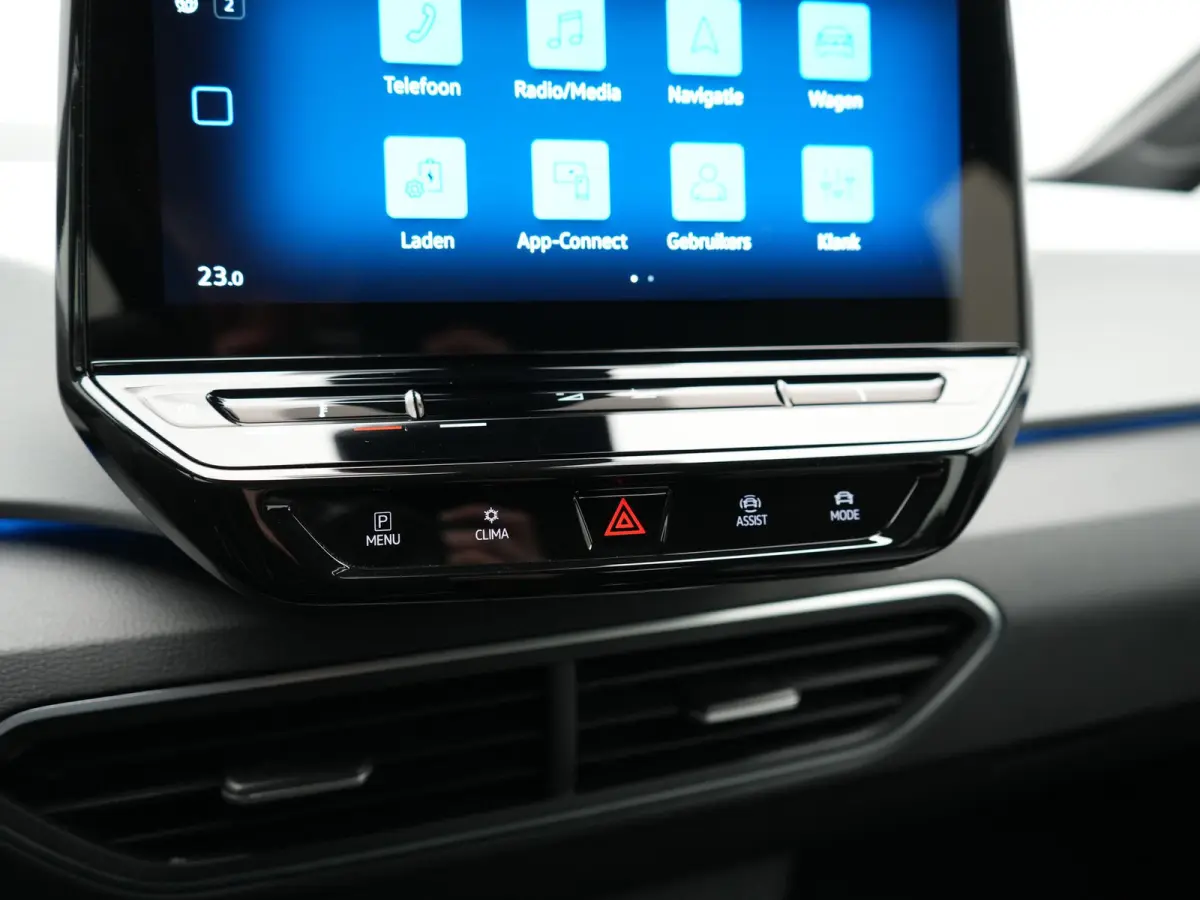 Pro S 77 kWh 204pk Dealer O.H. | Adaptive Cruise | Camera | Warmtepomp | Keyless | Stuur Verwarmd | Sfeerverlichting | Apple Carplay | DAB | 19"L.M | Park Assist |