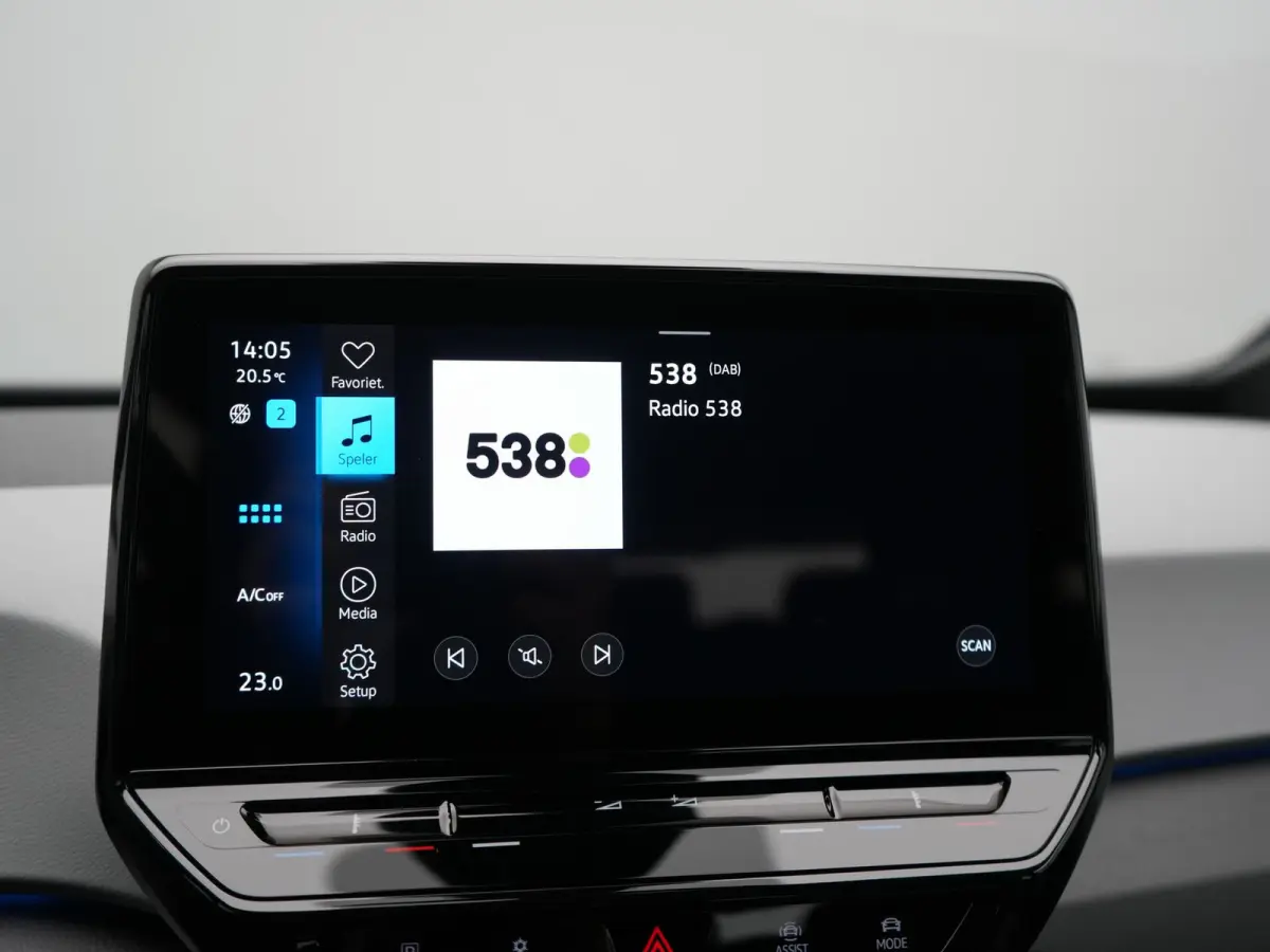 Pro S 77 kWh 204pk Dealer O.H. | Adaptive Cruise | Camera | Warmtepomp | Keyless | Stuur Verwarmd | Sfeerverlichting | Apple Carplay | DAB | 19"L.M | Park Assist |