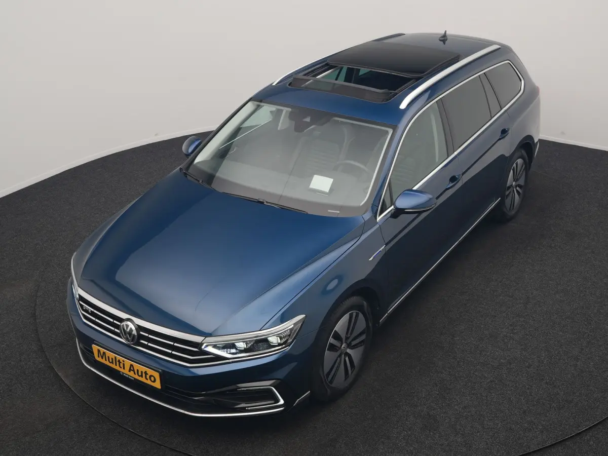 1.4 TSI PHEV GTE Business 218pk Dealer O.H. | Trekhaak Af Fabriek | Panodak | Head Up | Adaptive Cruise | 360 Camera | Dynaudio | Lederen Sportstoelen Memory & Massage | IQ Light | Stoelen &