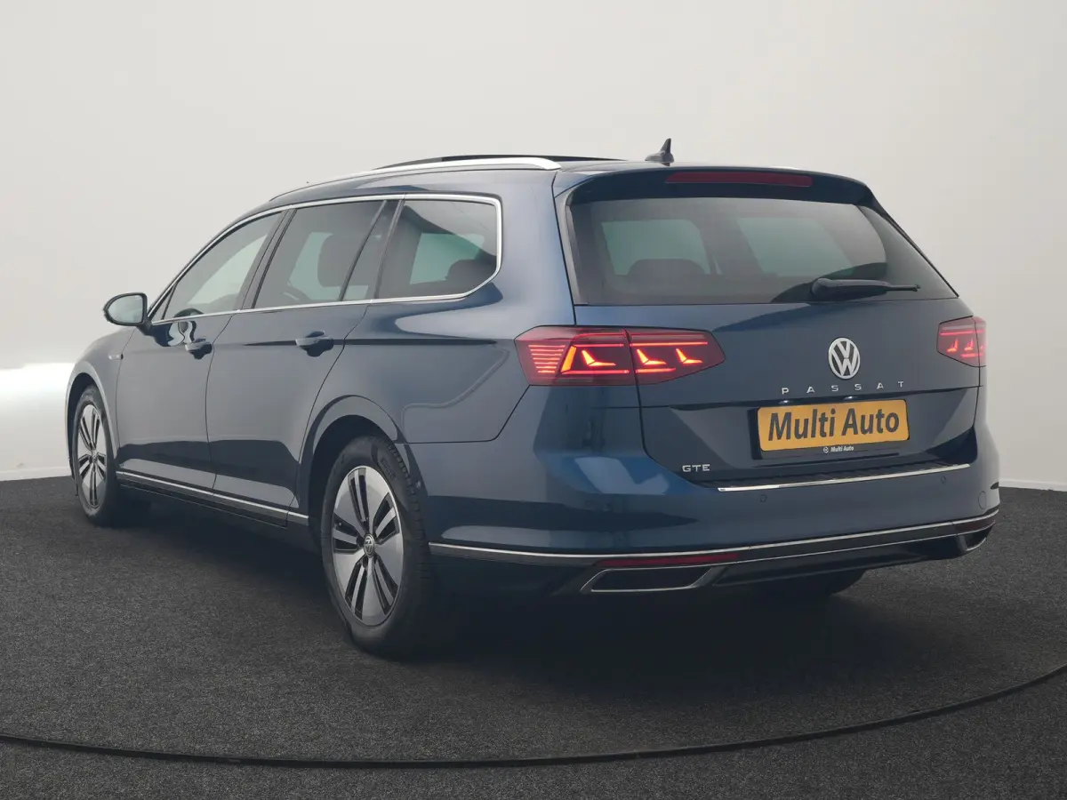 1.4 TSI PHEV GTE Business 218pk Dealer O.H. | Trekhaak Af Fabriek | Panodak | Head Up | Adaptive Cruise | 360 Camera | Dynaudio | Lederen Sportstoelen Memory & Massage | IQ Light | Stoelen &