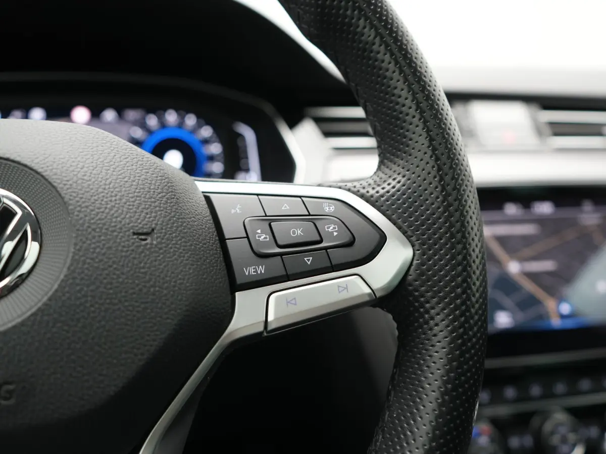 1.4 TSI PHEV GTE Business 218pk Dealer O.H. | Trekhaak Af Fabriek | Panodak | Head Up | Adaptive Cruise | 360 Camera | Dynaudio | Lederen Sportstoelen Memory & Massage | IQ Light | Stoelen &