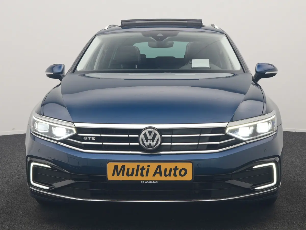 1.4 TSI PHEV GTE Business 218pk Dealer O.H. | Trekhaak Af Fabriek | Panodak | Head Up | Adaptive Cruise | 360 Camera | Dynaudio | Lederen Sportstoelen Memory & Massage | IQ Light | Stoelen &