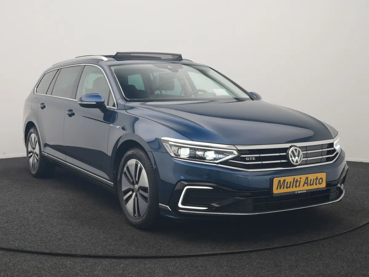 1.4 TSI PHEV GTE Business 218pk Dealer O.H. | Trekhaak Af Fabriek | Panodak | Head Up | Adaptive Cruise | 360 Camera | Dynaudio | Lederen Sportstoelen Memory & Massage | IQ Light | Stoelen &