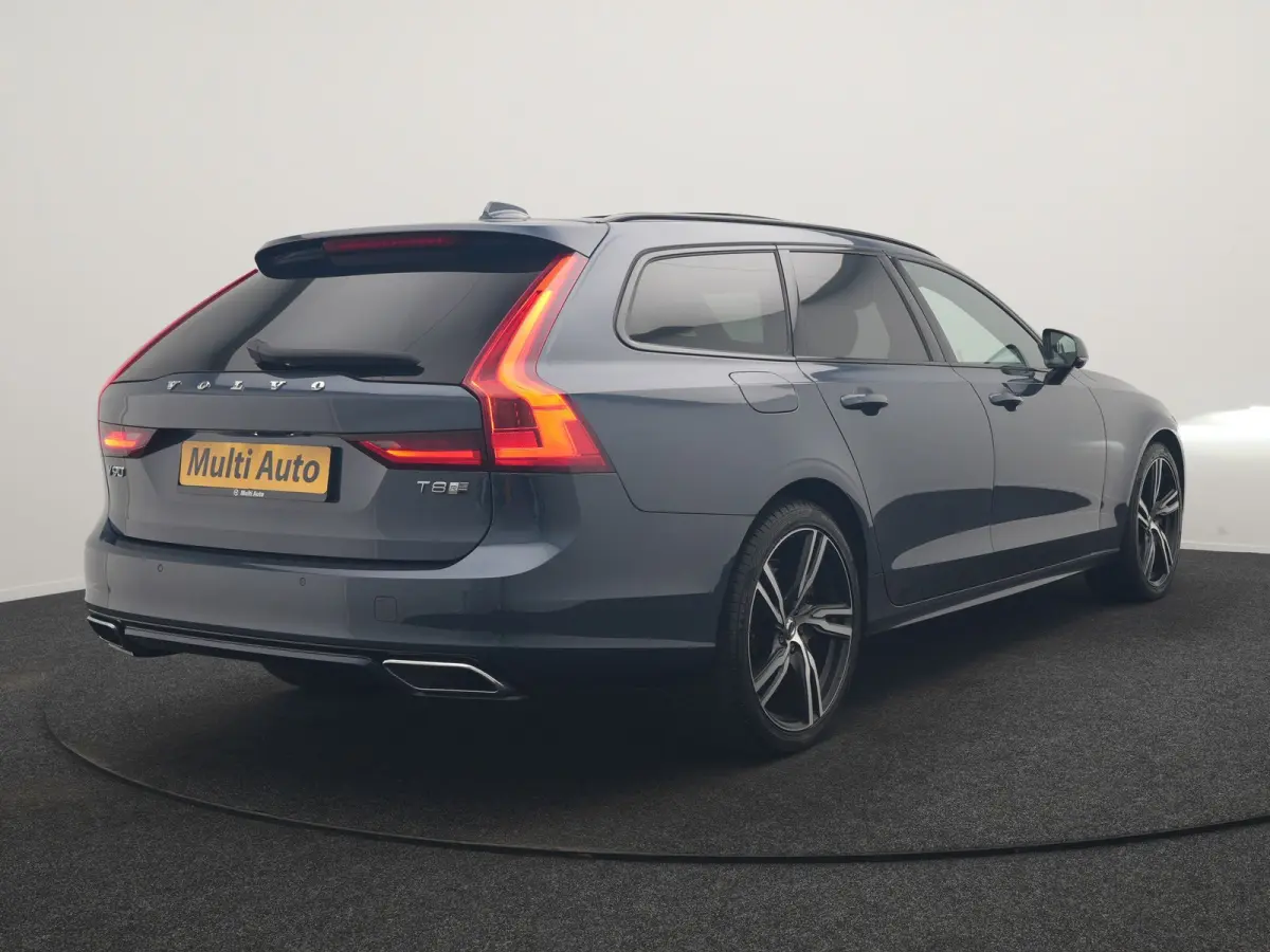 T8 AWD R-Design PHEV 394pk Dealer O.H. | Trekhaak Af Fabriek | Four C Luchtvering | Panodak | Adaptive Cruise | Head Up | 360 Camera | Bowers & Wilkins | Lederen Sportstoelen Massage & Venti