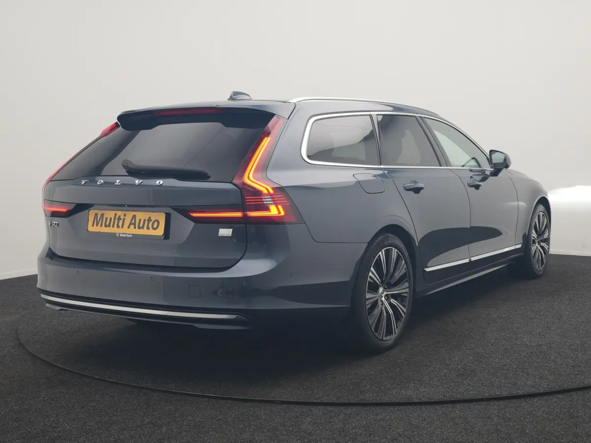 T8 AWD Ultimate Bright LONG RANGE PHEV 350pk | Trekhaak Af Fabriek | Panodak | Adaptive Cruise | 360 Camera | Head Up | Lederen Sportstoelen Memory & Massage & Ventilatie | Bowers & Wilkins 