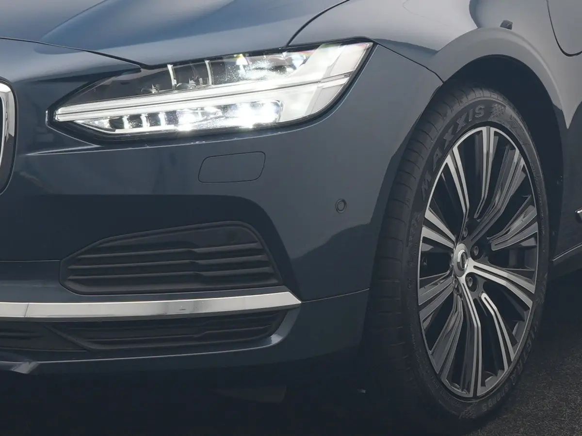 T8 AWD Ultimate Bright LONG RANGE PHEV 350pk | Trekhaak Af Fabriek | Panodak | Adaptive Cruise | 360 Camera | Head Up | Lederen Sportstoelen Memory & Massage & Ventilatie | Bowers & Wilkins 