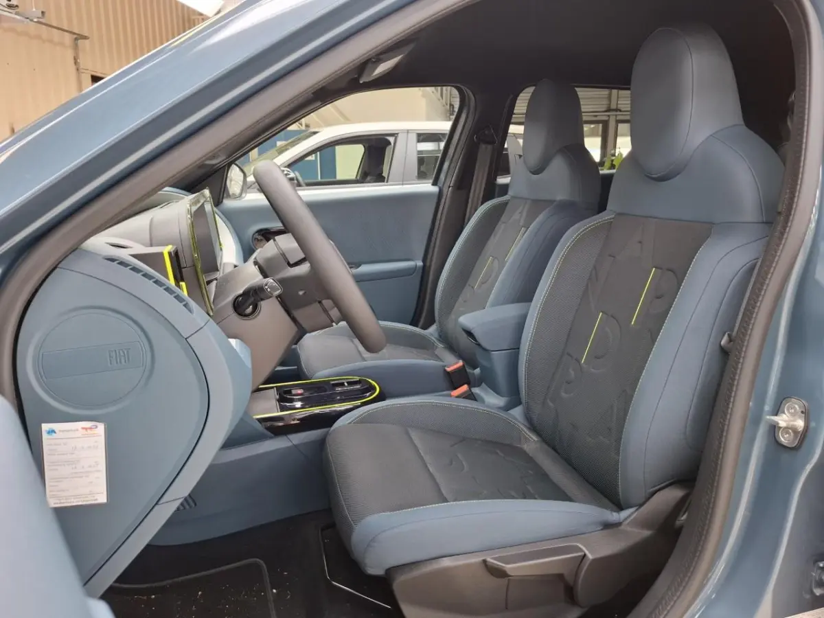 1.2 Hybrid ICON | Tot 8 Jaar Garantie | Style Pack | Apple Carplay & Android Auto | Parkeersensoren | Cruise Controle |