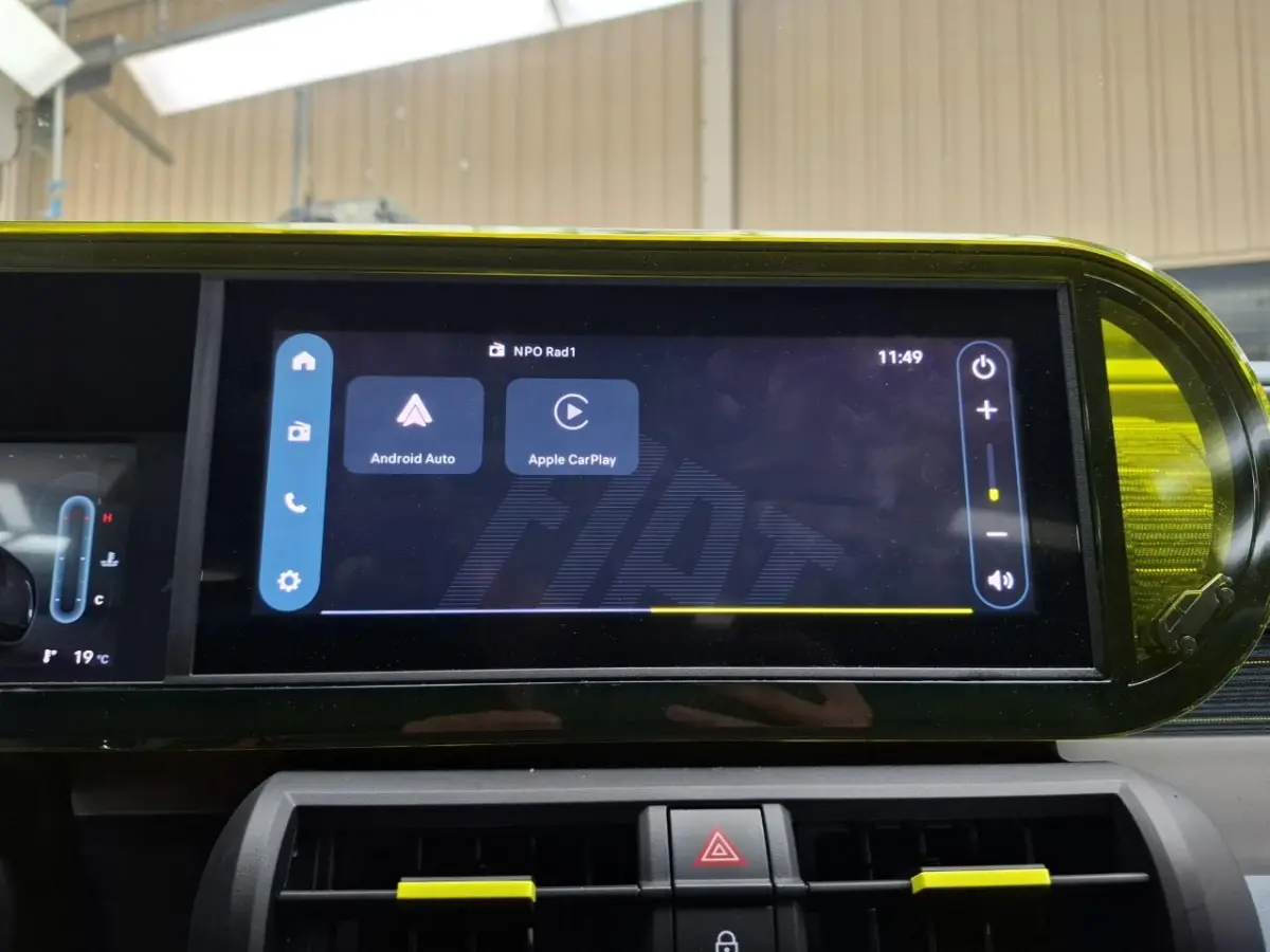 1.2 Hybrid ICON | Tot 8 Jaar Garantie | Style Pack | Apple Carplay & Android Auto | Parkeersensoren | Cruise Controle |