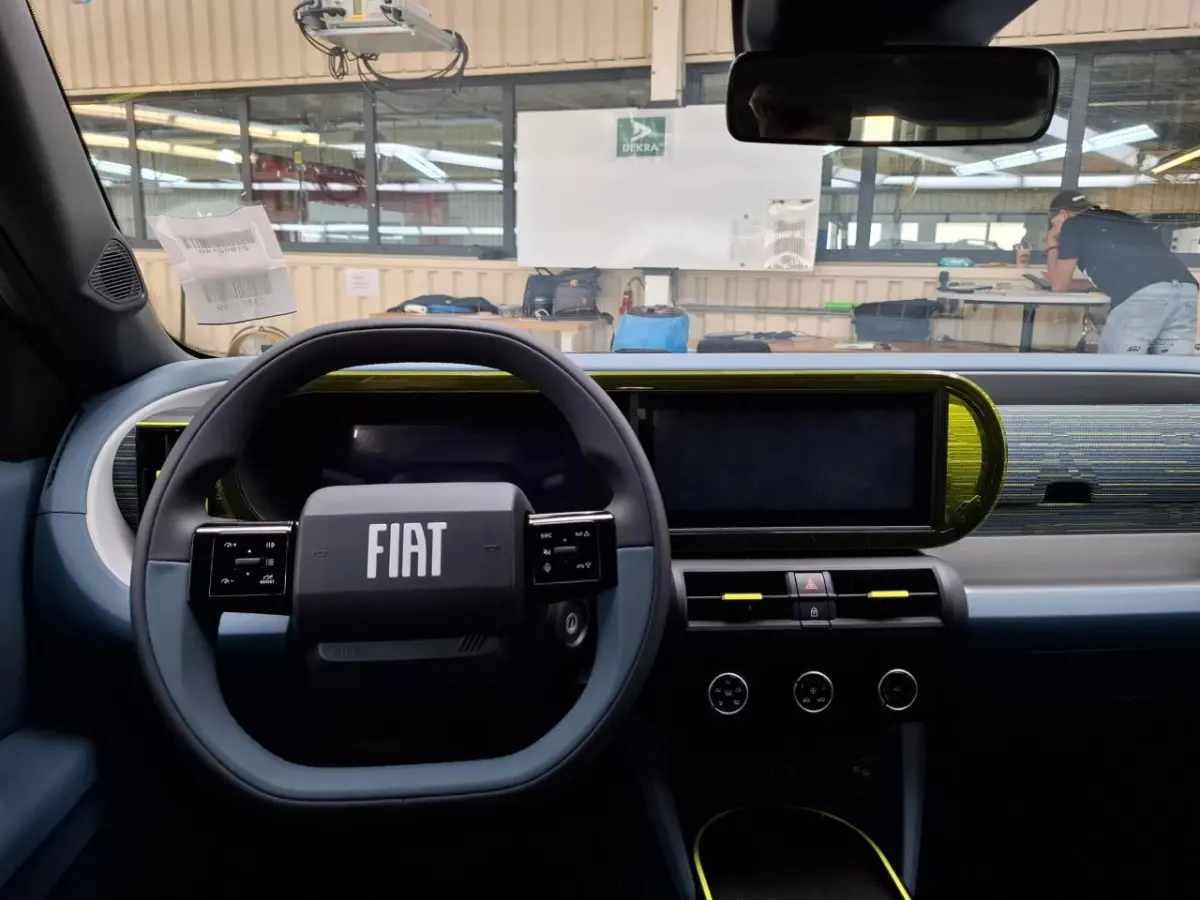 1.2 Hybrid ICON | Tot 8 Jaar Garantie | Style Pack | Apple Carplay & Android Auto | Parkeersensoren | Cruise Controle |