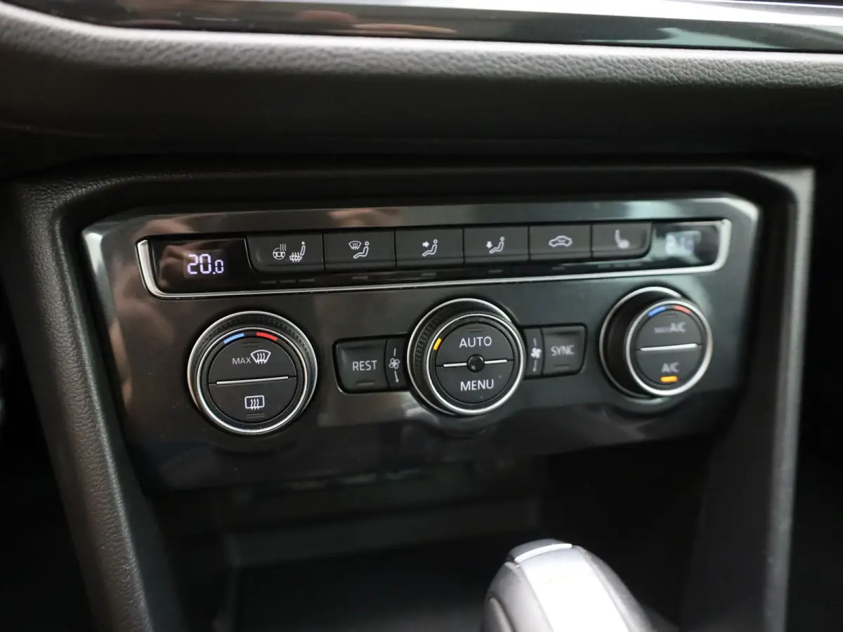 1.4 TSI ACT 150Pk DSG R-Line | Pano | Leder | Memory Seat | Trekhaak wegkl. | 360 Camera | Prijs Rijklaar!!