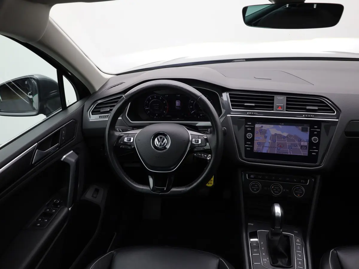 1.4 TSI ACT 150Pk DSG R-Line | Pano | Leder | Memory Seat | Trekhaak wegkl. | 360 Camera | Prijs Rijklaar!!