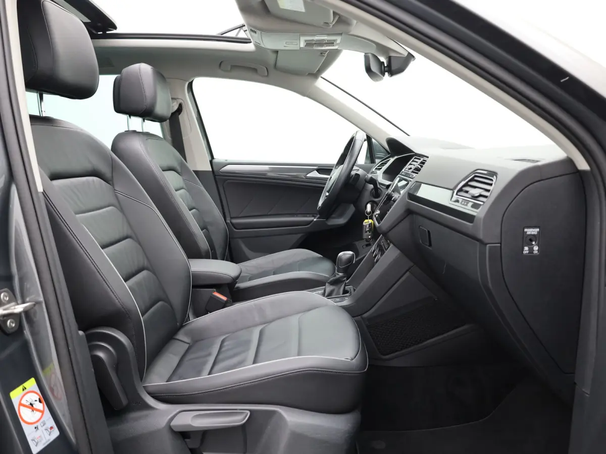 1.4 TSI ACT 150Pk DSG R-Line | Pano | Leder | Memory Seat | Trekhaak wegkl. | 360 Camera | Prijs Rijklaar!!